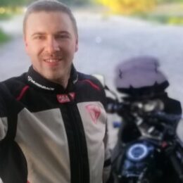 Bakos Zoltán profilképe